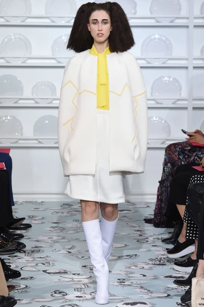 Look 3